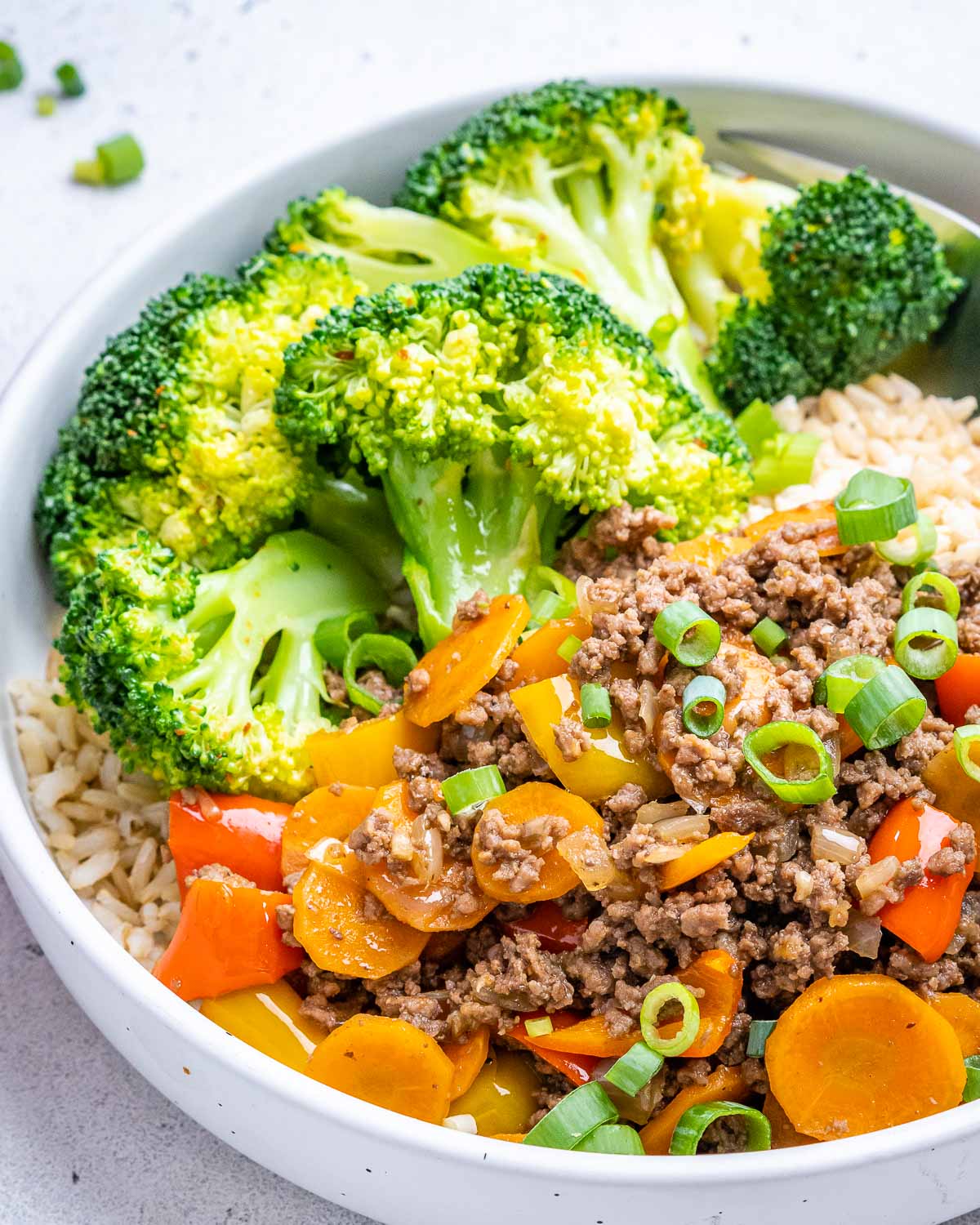 Spicy Beef Bowl over Brown Rice (Can sub extra veggies for brown rice to reduce carbs:))