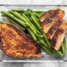 Foundations Basic Meal - 4oz Savory Chicken Breast